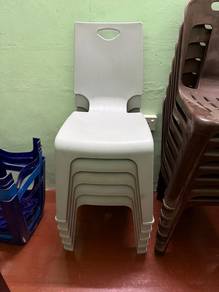White Plastic Stackable Chairs x7