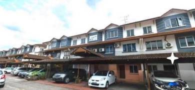Townhouse Condo For Sale in Villa Ros