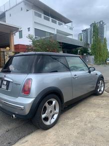 Mini Cooper in Kota Kinabalu, SBH