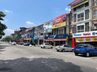 Shop lot For Sale in Setia Alam,SGR