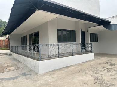 Semi-Detached House For Sale in Ayer Keroh,MLK