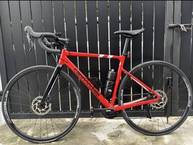 Cannondale CAAD13 Disc 105 Road Bike