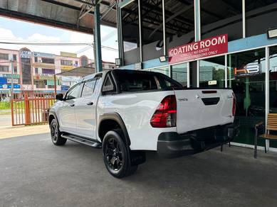 Toyota Hilux BLACK EDITION in Kota Kinabalu, SBH