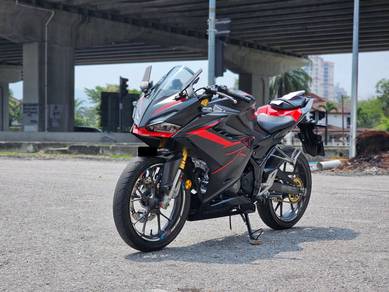 Honda CBR150R