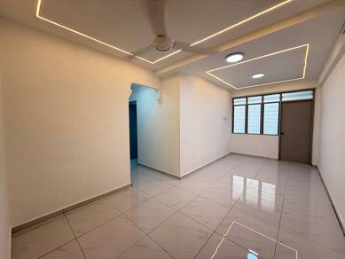 Flat For Sale in Taman Johor Jaya