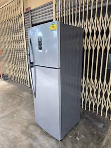 Electrolux 2 Door Peti ais Fridge 319Ltr