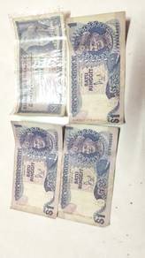 Duit lama satu ringgit dan dua ringgit lama Malays