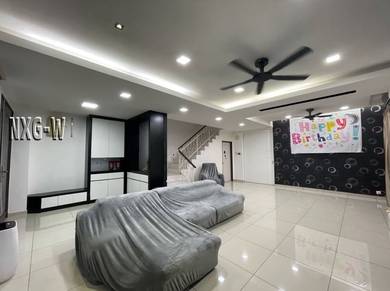 Semi-Detached House For Sale in Aman Perdana,SGR