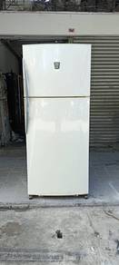 Jenama sharp 2door fridge refrigerator 577L