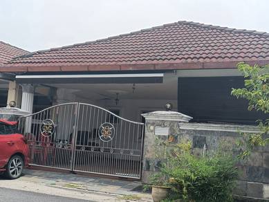 Semi-Detached House For Sale in Klang,SGR