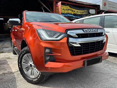 Isuzu D-Max PREMIUM in Jalan Kuching, KUL