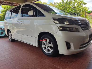 Toyota Vellfire V in Dengkil, SGR