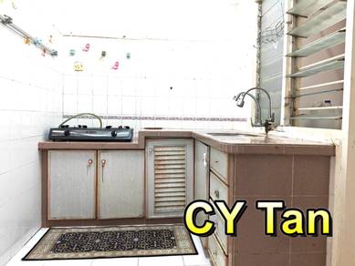 Condominium For Rent in Greenlane Heights