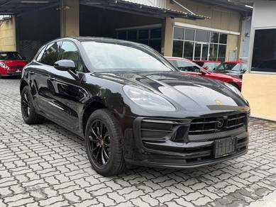 Porsche Macan in Petaling Jaya, SGR