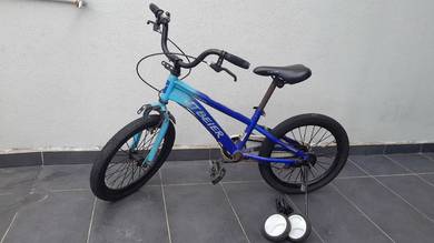 Kids’ Bicycle with Training Wheels – Blue