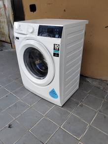 Electrolux front load hot washer 7.5kg