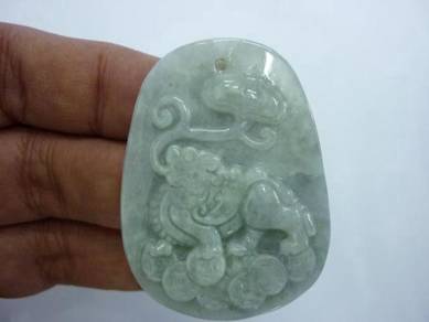 Natural Carving Jadeite 4
