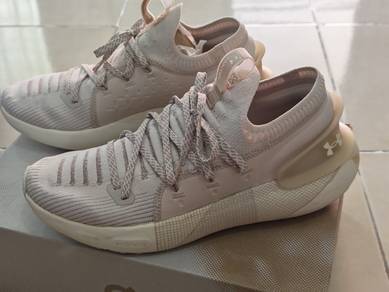 Pre loved Under Armour HOVR Phantom SE Running