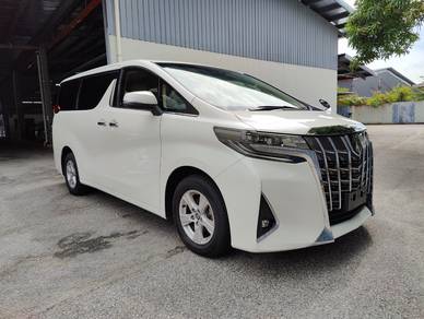 Toyota Alphard X in Petaling Jaya, SGR
