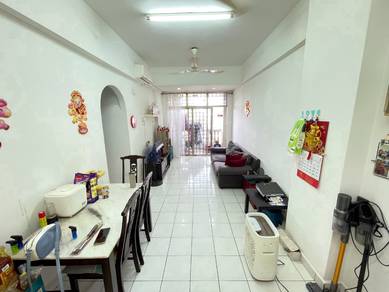 Condominium For Sale in Casa Mila