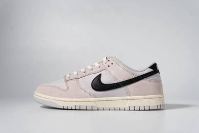 Nike Dunk Low Certified Fresh