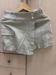 Khaki wrap skirt with pockets