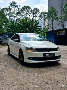 Volkswagen Jetta TSI (CBU) in Ampang Hilir, KUL