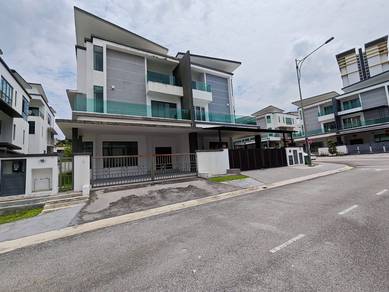 Semi-Detached House For Sale in Kajang,SGR