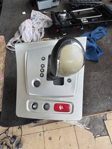 No 12-9-5 Alfa Romeo Brera Gear Selector
