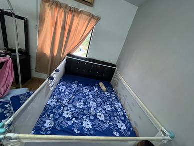 Baby bed fence / Pagar katil