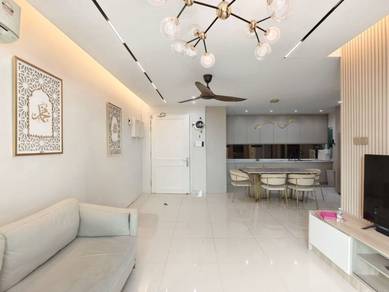 Condominium For Rent in Flora Rosa