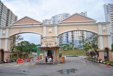 Condominium For Sale in Desaminium Flora