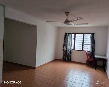 Apartment For Rent in Damansara Bistari