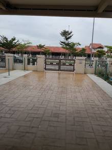 Room in Kulim, KDH