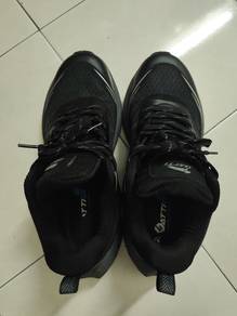 Running Shoes