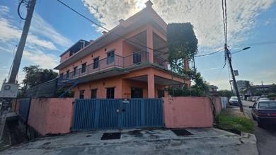 Bungalow House For Sale in Petaling Jaya,SGR