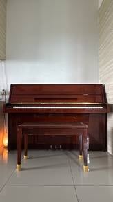 Yamaha second hand piano