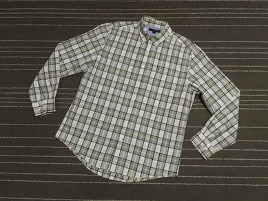 Tommy Hilfiger button up L 2569