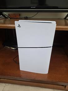 PS5 Slim disc edition(MY) 1tb only 3 months old
