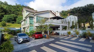 Semi-Detached House For Sale in Gelugor,PNG