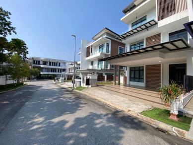 Semi-Detached House For Sale in Taman Melawati,KUL
