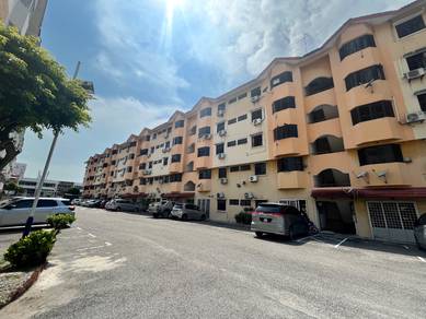 Apartment For Sale in Bandar Hilir,MLK