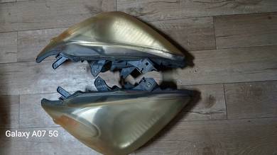 lampu depan Avanza 