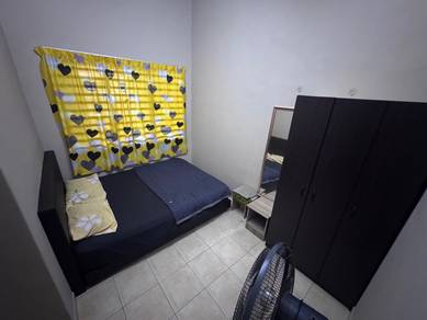 Room in Kuantan, PHG