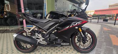 Yamaha R15