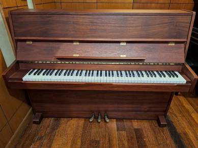 Piano for sale