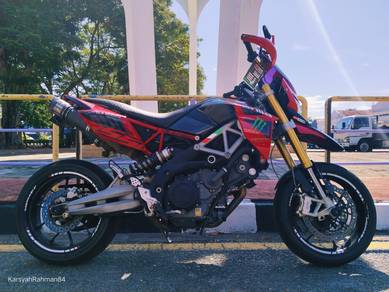 Aprilia Dorsoduro 750