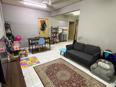 Flat For Rent in Apartment Anggerik (Prima Beruntung)
