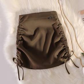 brown skirt