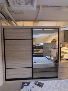 8X8 WARDROBE (display set)